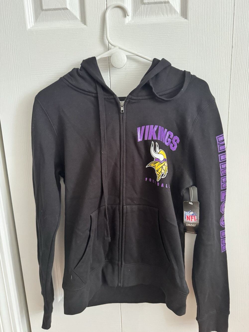 NFL Minnesota Vikings Women’s Hoodie with Glitter Purple Size Small NWT